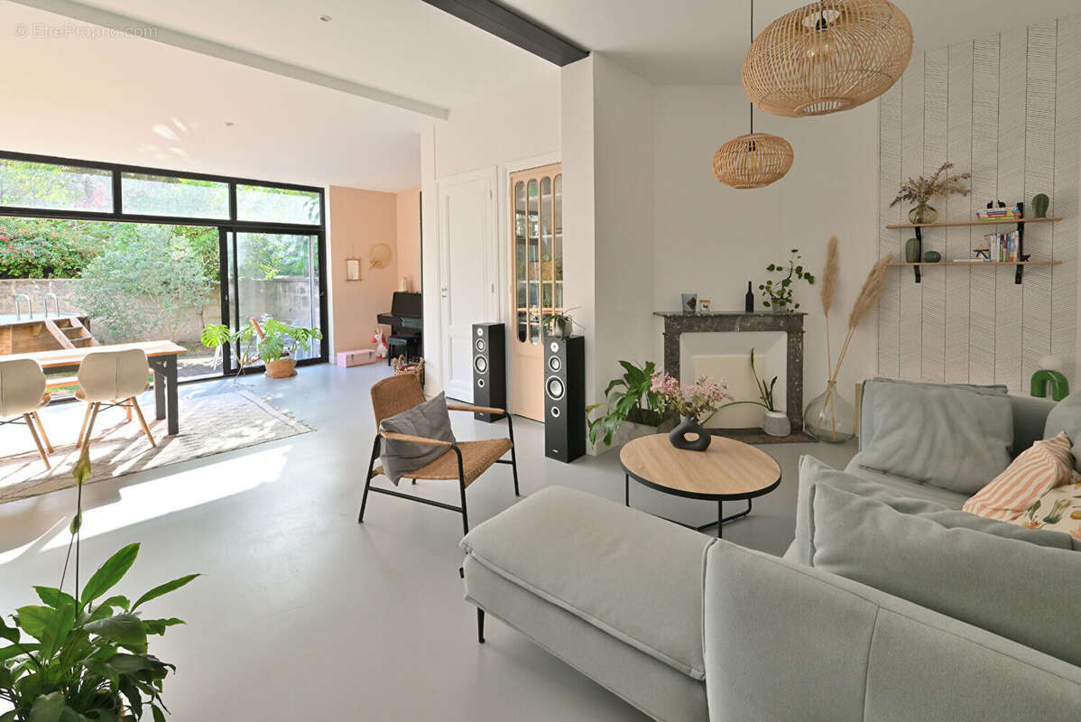 Appartement à BORDEAUX