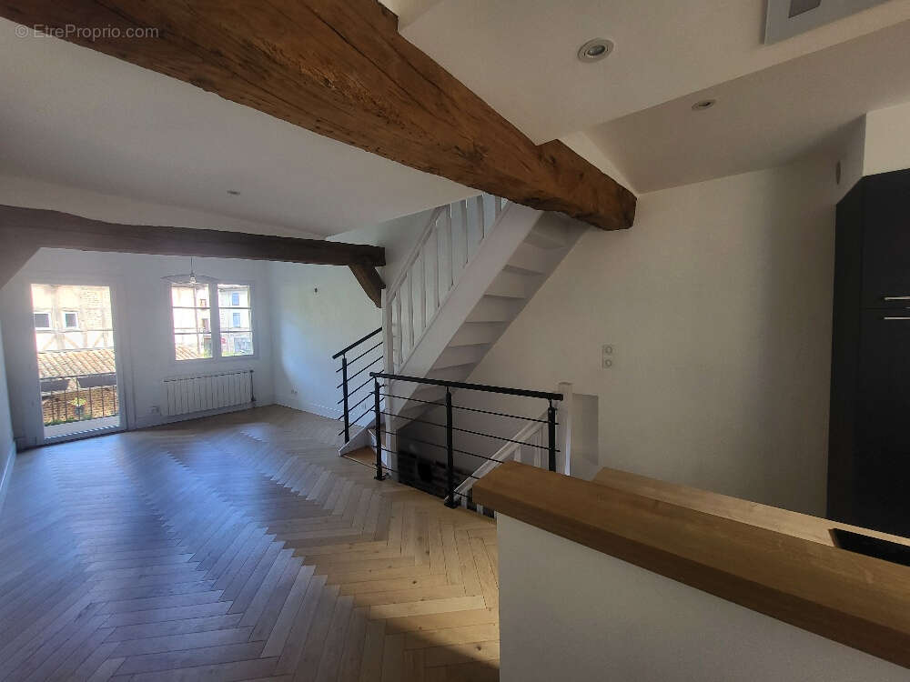 Appartement à CHATILLON-SUR-CHALARONNE