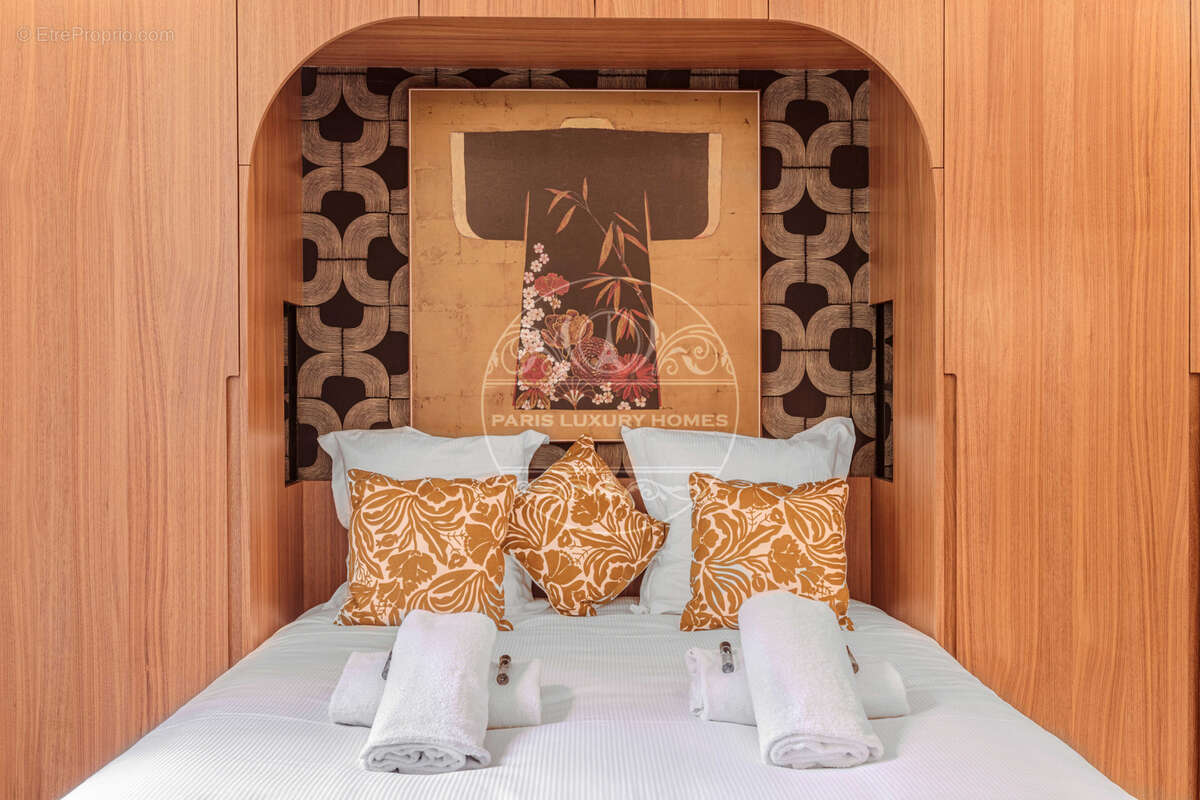 Appartement à PARIS-6E