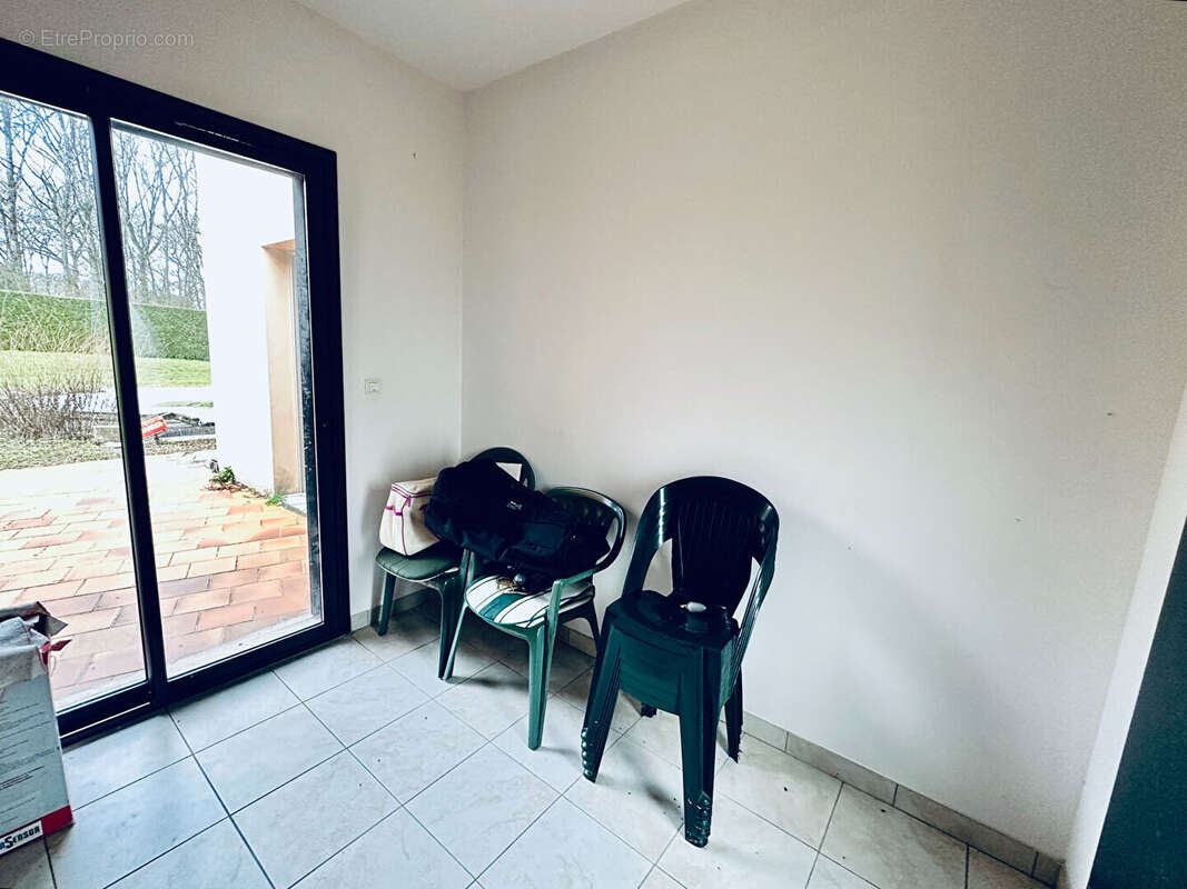 Maison avec dépendance, piscine et bois près de Villeréal - photo 15