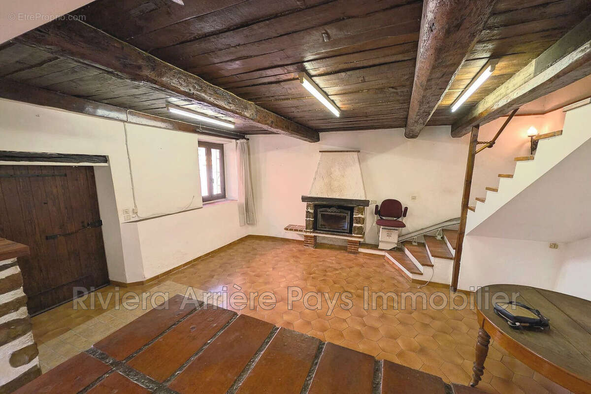 Maison 72 m² à Collongues  - photo 4