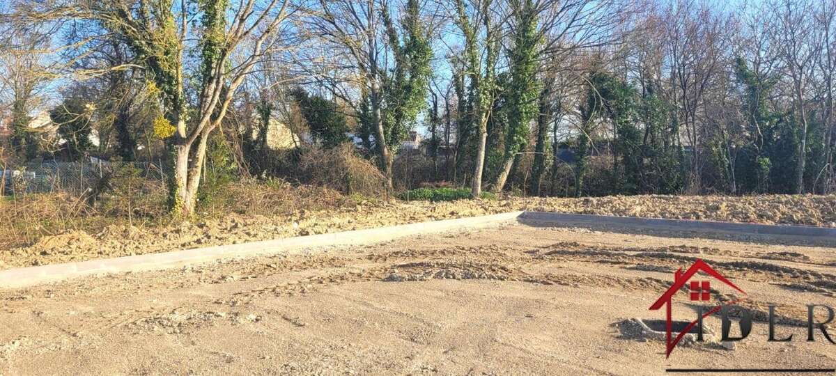 Terrain à SOIGNOLLES-EN-BRIE