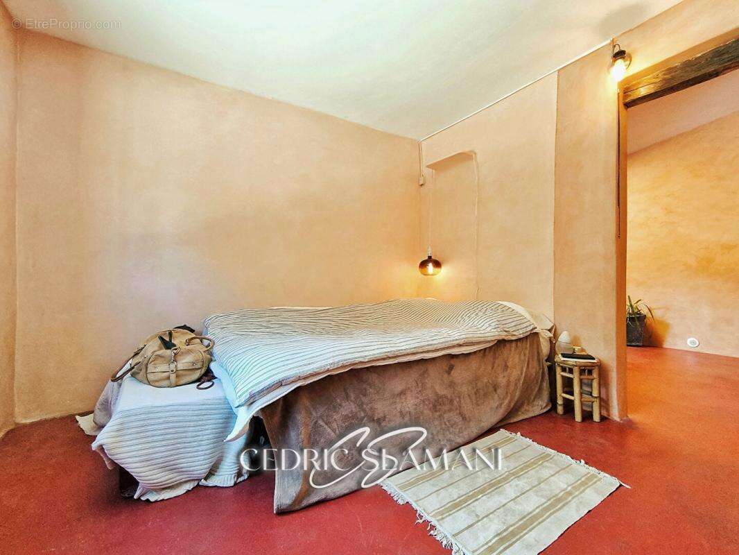 Maison à SAINT-DENIS