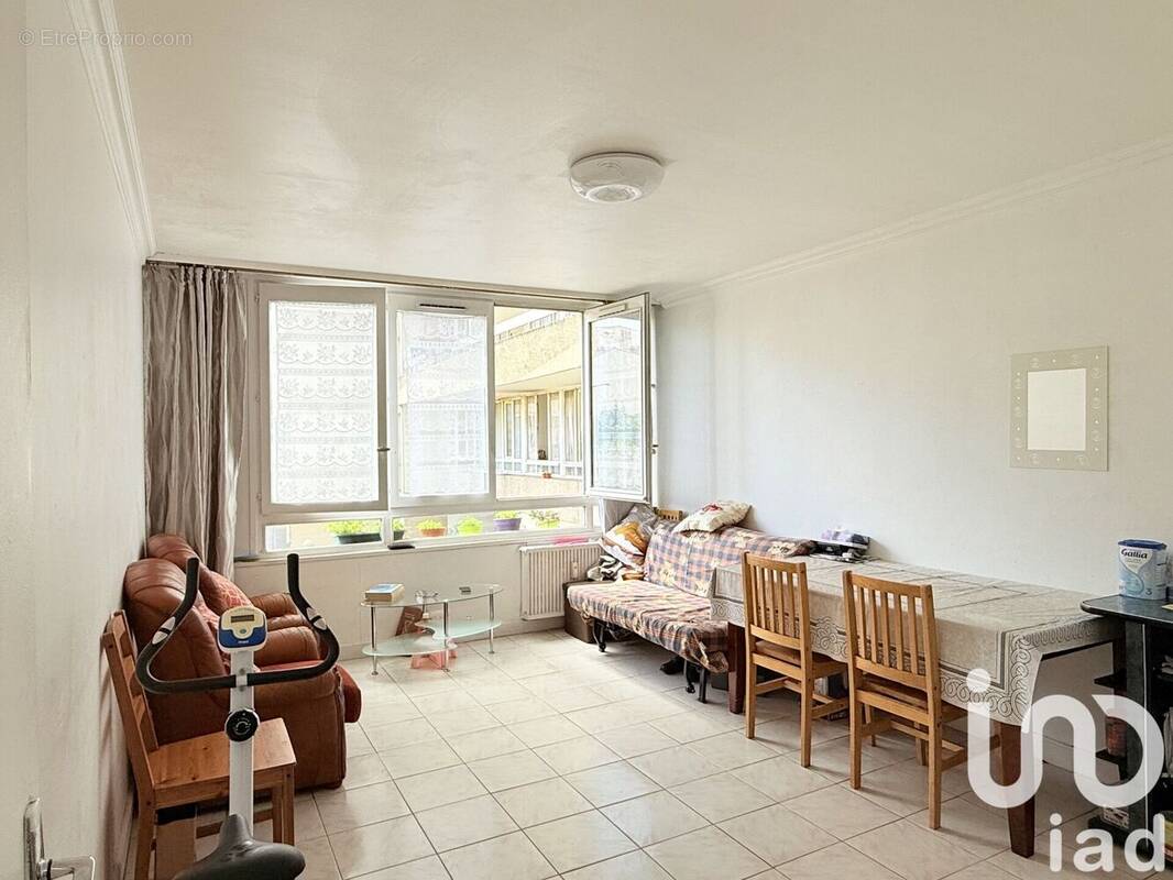 Photo 1 - Appartement à AUBERVILLIERS