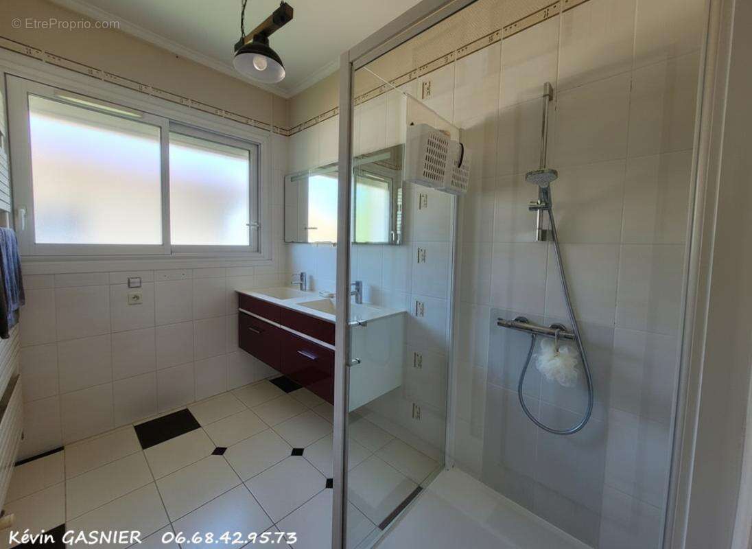 ANGOULEME (16000) : Maison familiale de 144m2 avec garage et piscine - photo 7