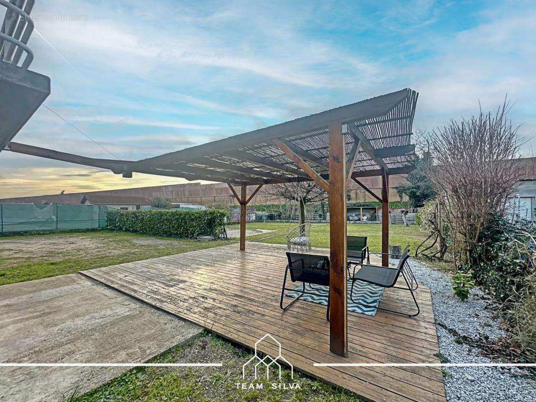 Maison à ROUSSILLON