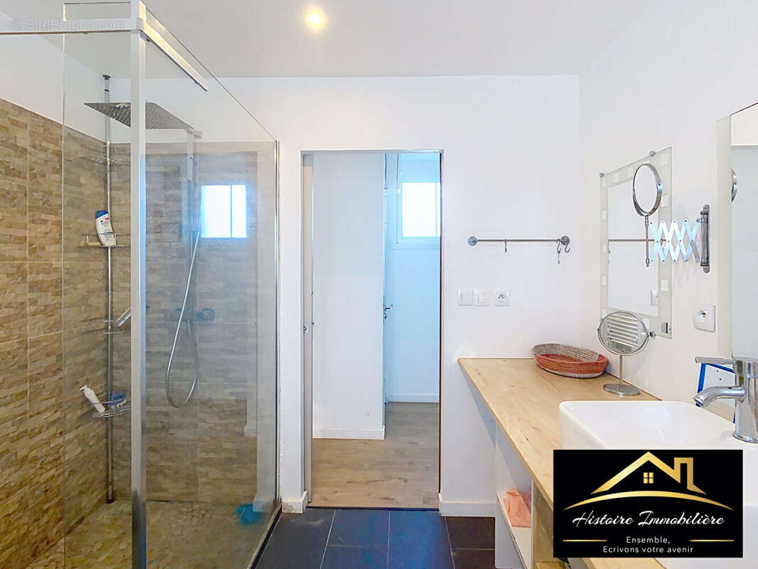 Maison à LANRIVOARE