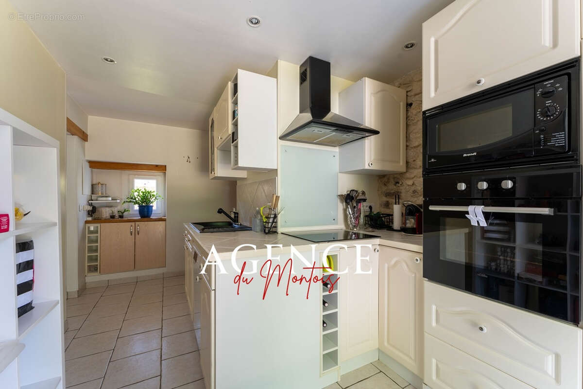 Maison à DONNEMARIE-DONTILLY