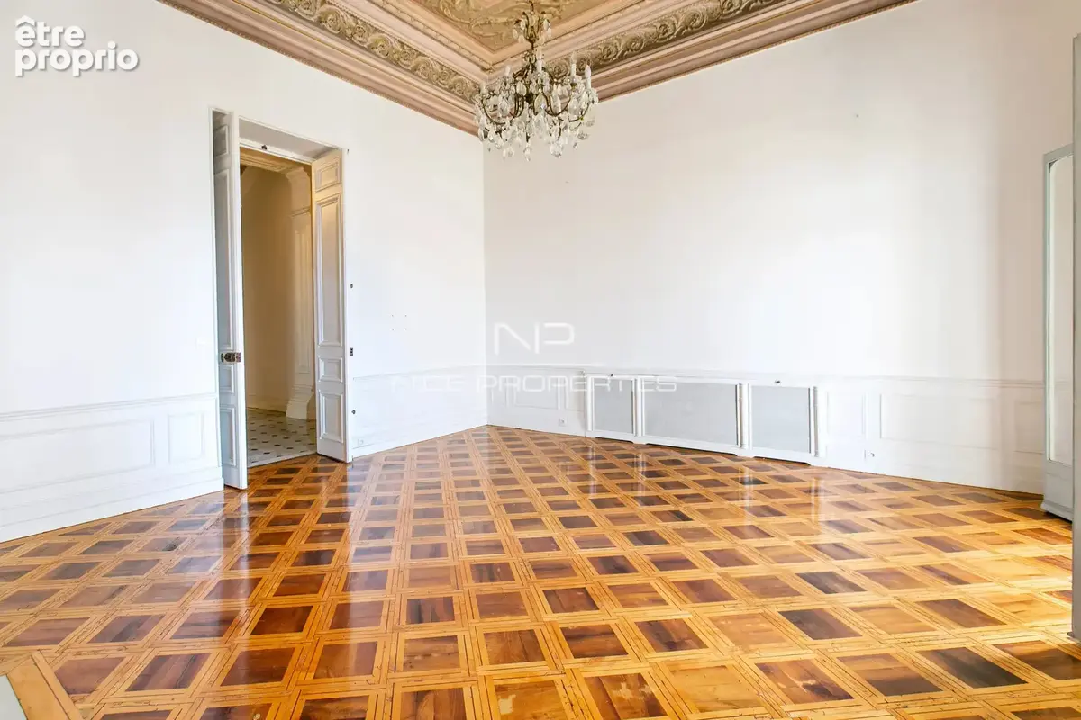 Majestueux 6 pièces  vue mer de 288 m² habitables dans une Hôtel Particulier du Mont Boron - photo 10