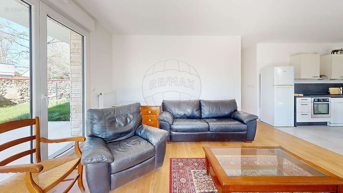 Appartement à SAINT-JEAN-DE-LA-RUELLE