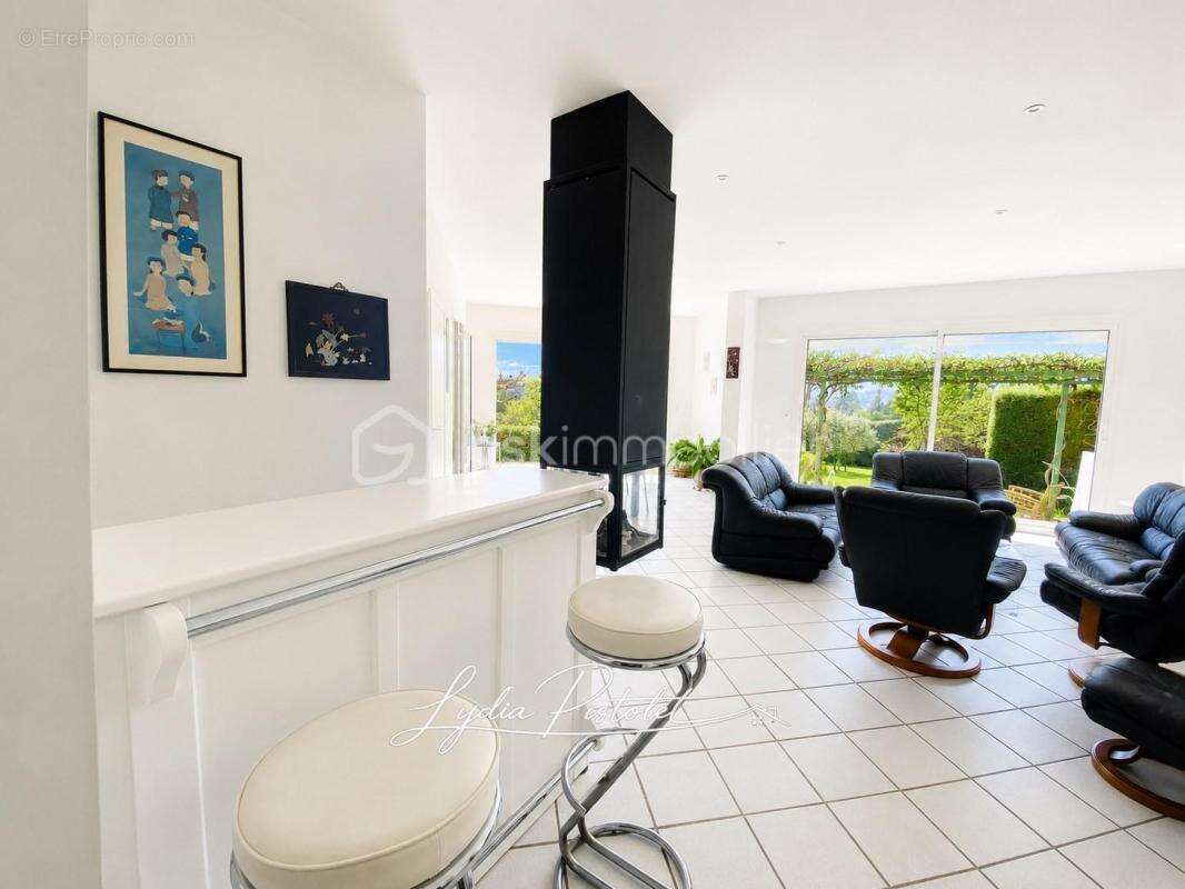 APT en Luberon (84) - Une maison ne se choisit pas seulement sur des photos… découvrez si celle-ci mérite votre visite - photo 5
