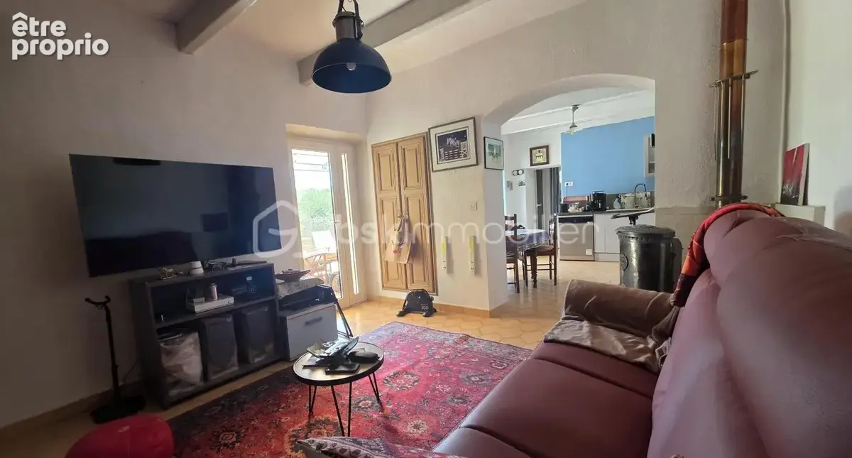 BIEN RARE À LA VENTE – LORGUES – Maison avec piscine, vue dominante et 5 000 m² de terrain - photo 8