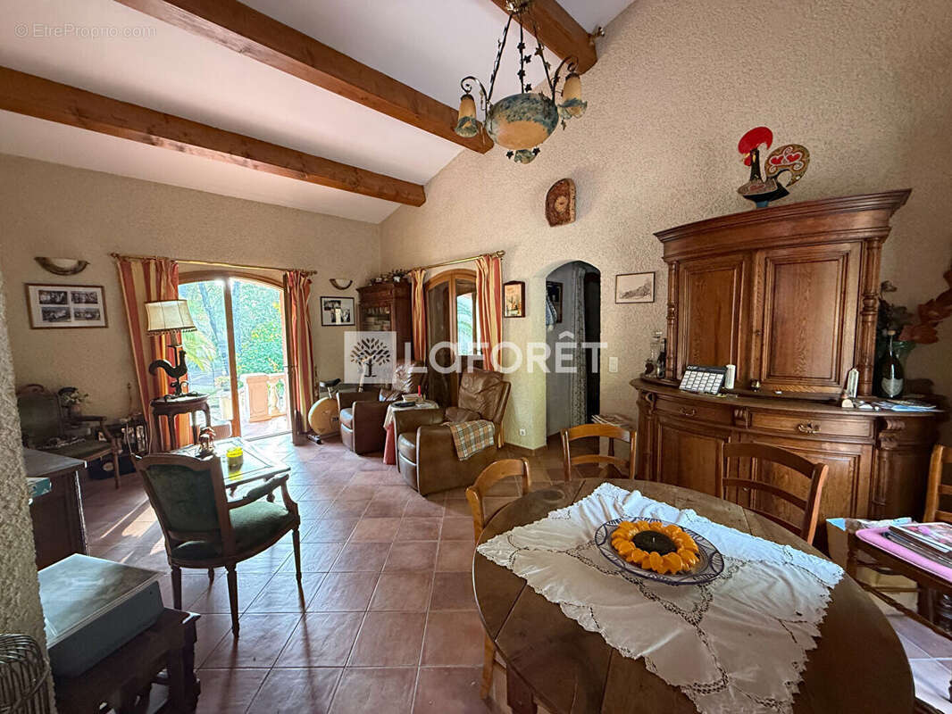 Maison à SAINT-PAUL-EN-FORET