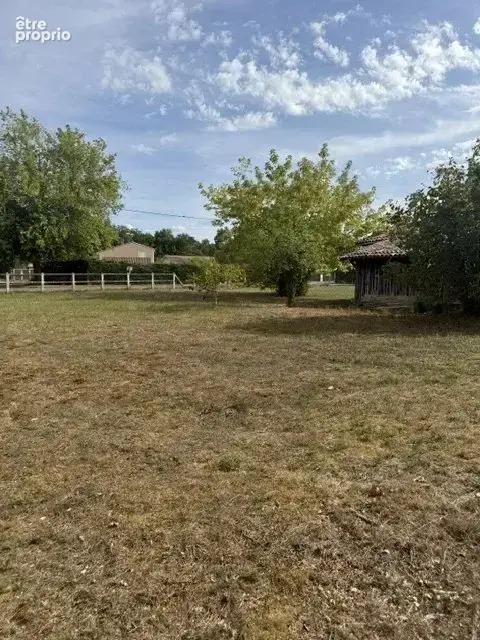 Terrain de 670 m² - photo 3