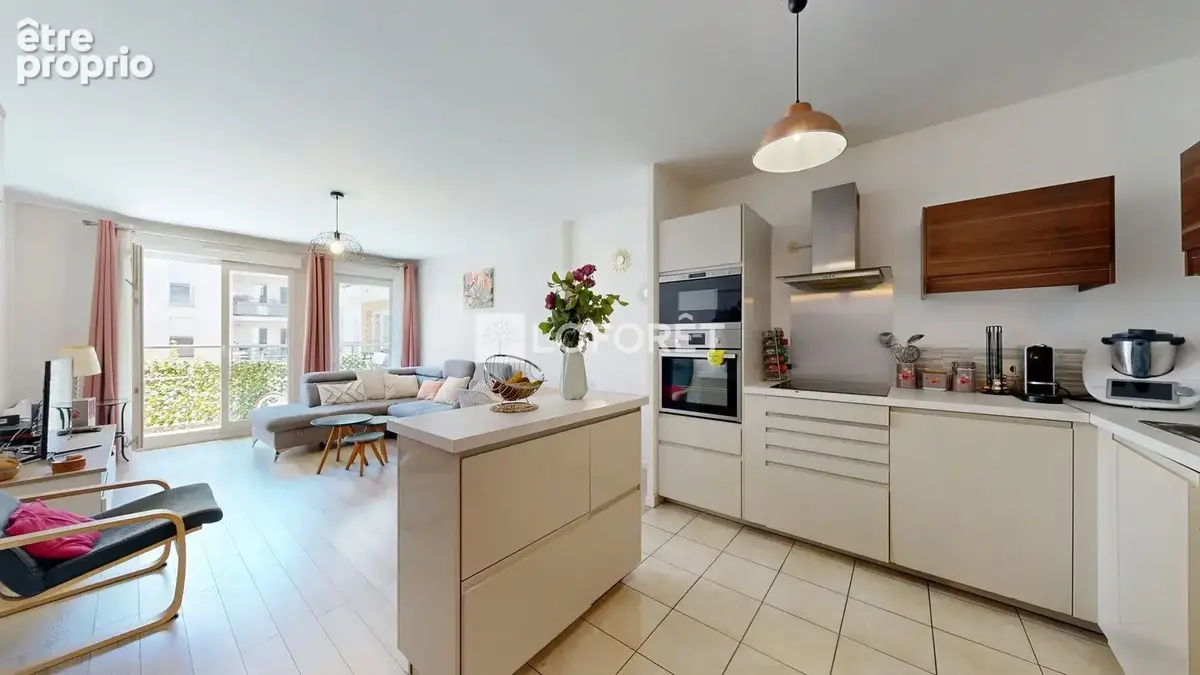Appartement à NANTERRE