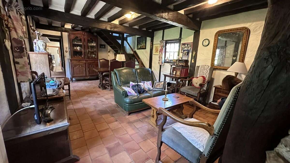 Maison à EPAIGNES