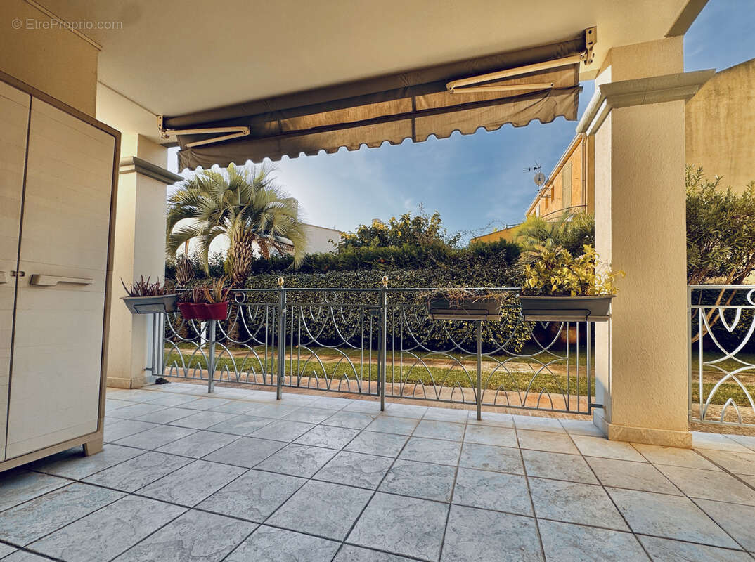 Appartement à HYERES