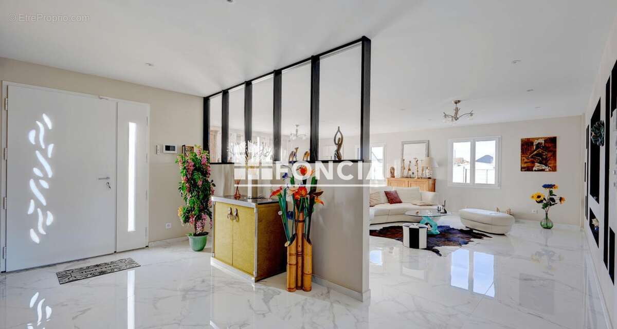 Maison à CORQUILLEROY