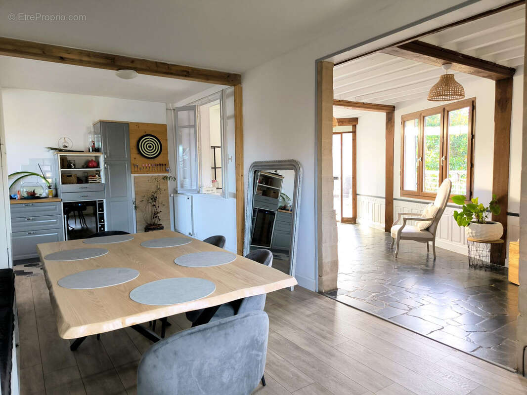 Maison à MONCEAUX-EN-BESSIN