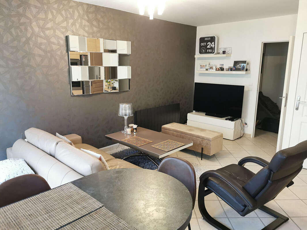 Appartement à LE MESNIL-EN-THELLE