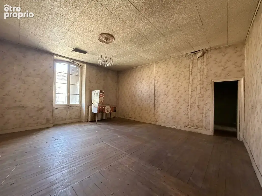 Ensemble immobilier  composé d'une maison à rénover et d'un apt loué avec cour - photo 6