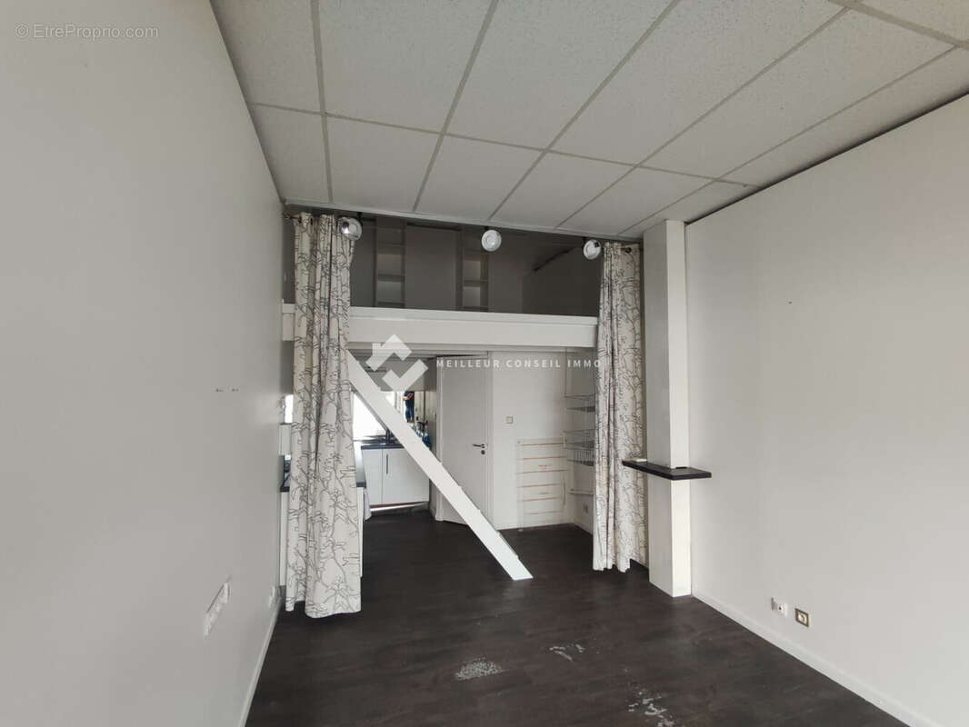 Commerce 34 m² à Agde  - photo 5