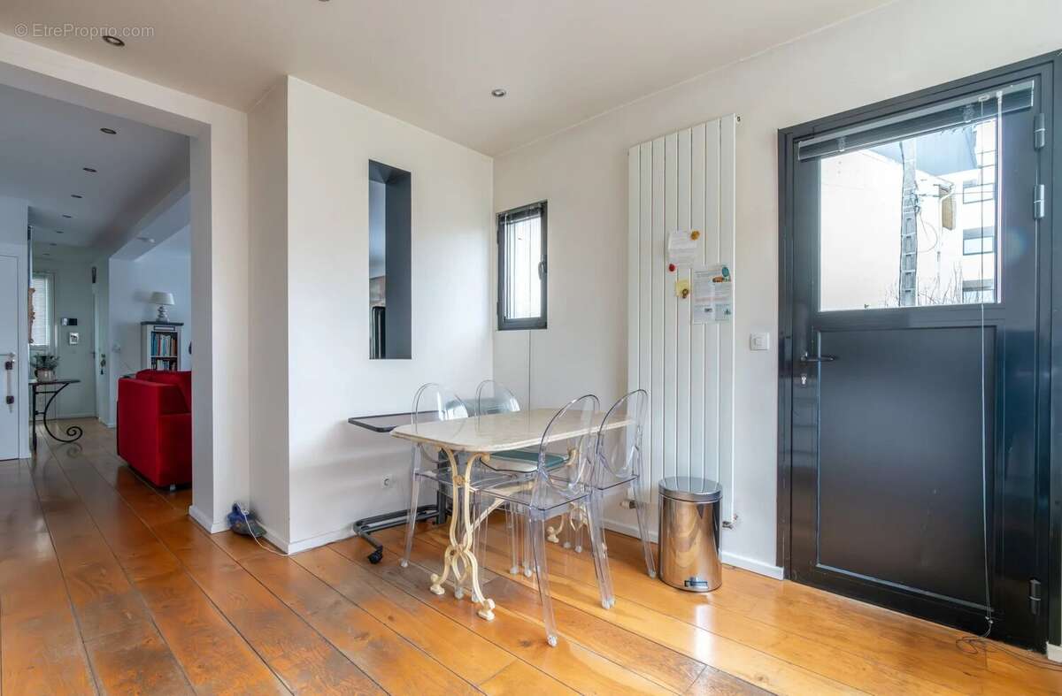 Maison à LE PERREUX-SUR-MARNE