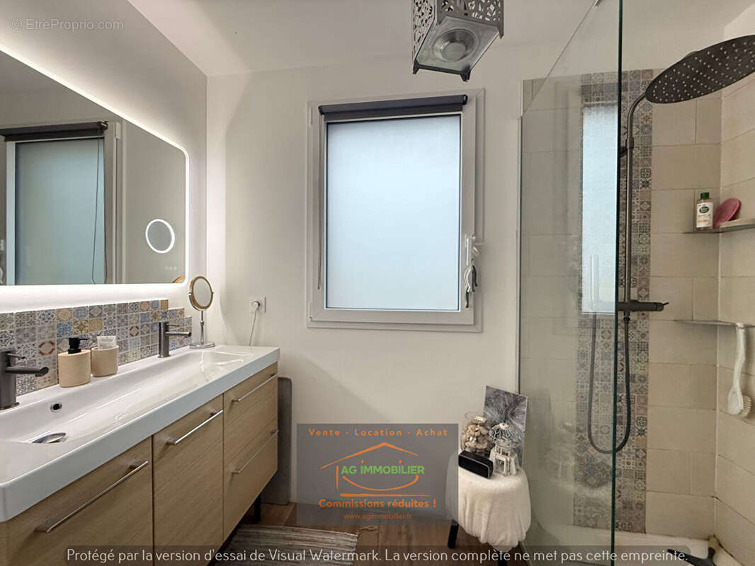 Maison à SAINT-UNIAC