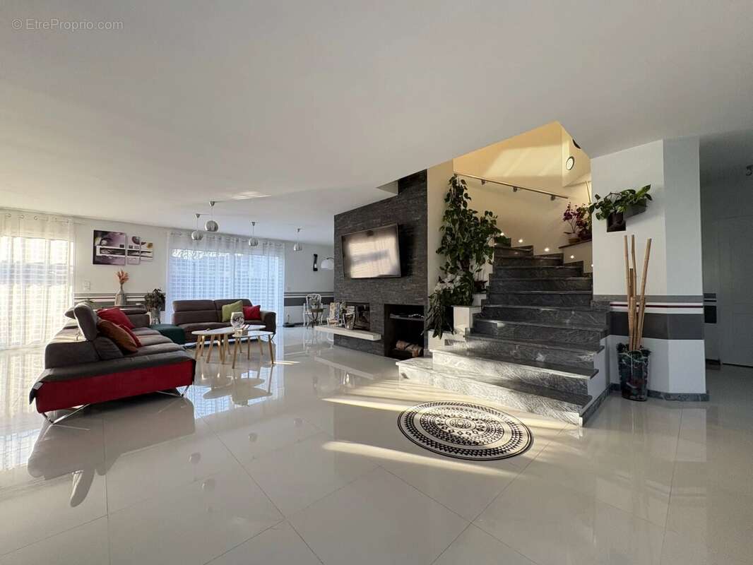 Maison à LE PLESSIS-TREVISE