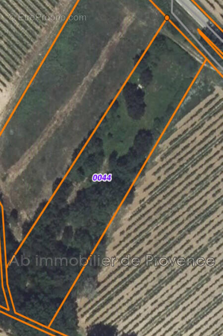 Terrain à ROGNES