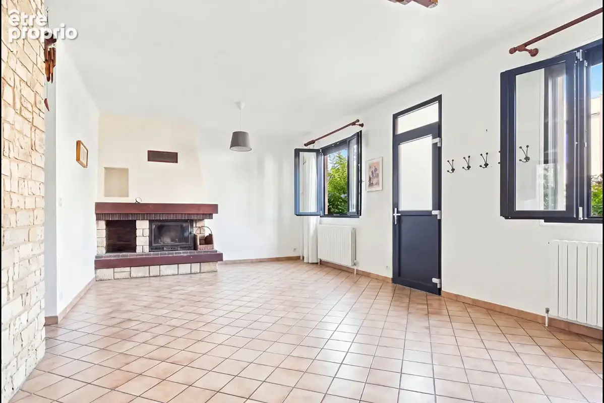BAGNEUX  - Maison familiale 7 pièces de 136 m² avec jardin + atelier indépendant de 162 m² - photo 6