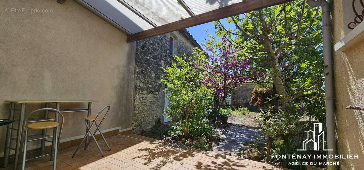 Maison à FONTAINES