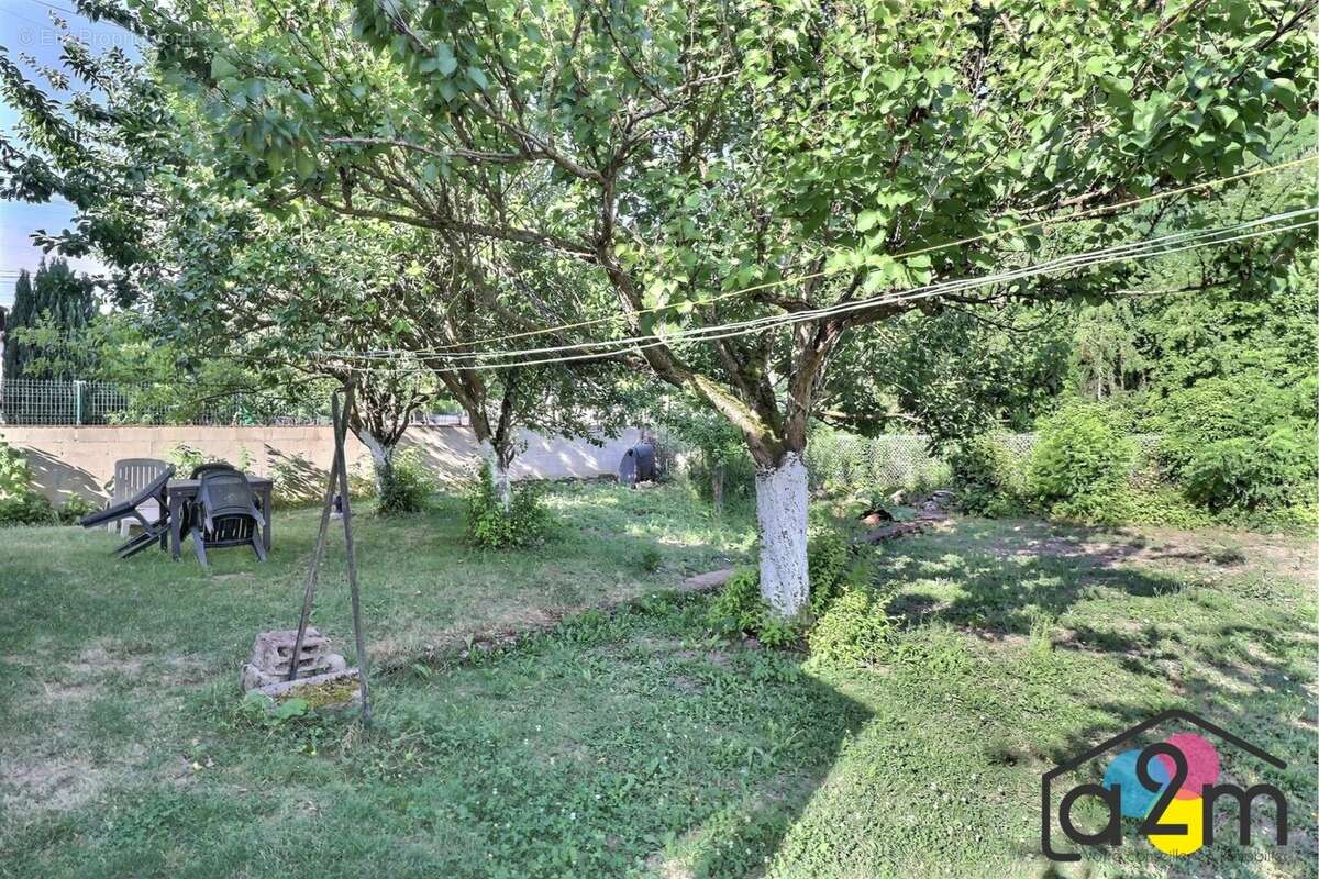Maison avec sous-sol et jardin - Idéale premier achat! - photo 7