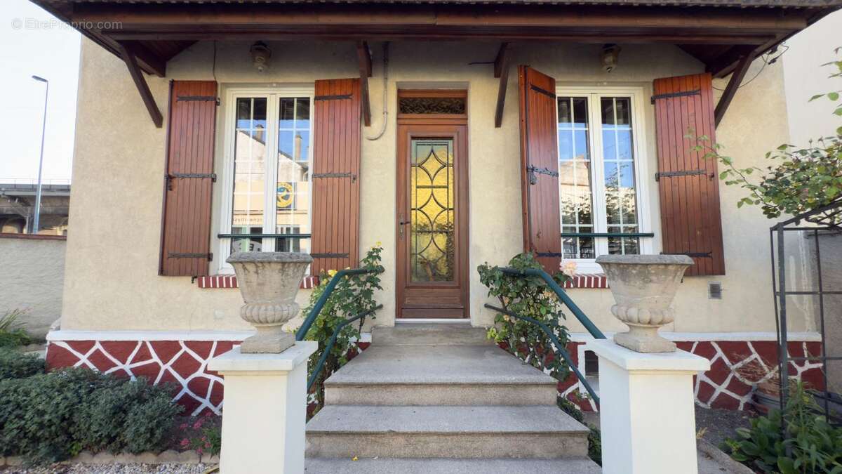 Maison à NEUILLY-SUR-MARNE