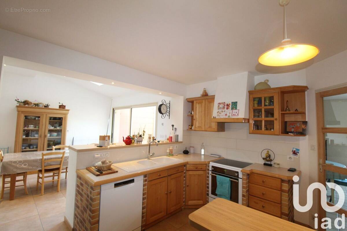 Photo 1 - Maison à YVRE-L&#039;EVEQUE