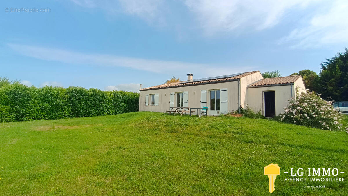 Maison à SAINT-CIERS-DU-TAILLON