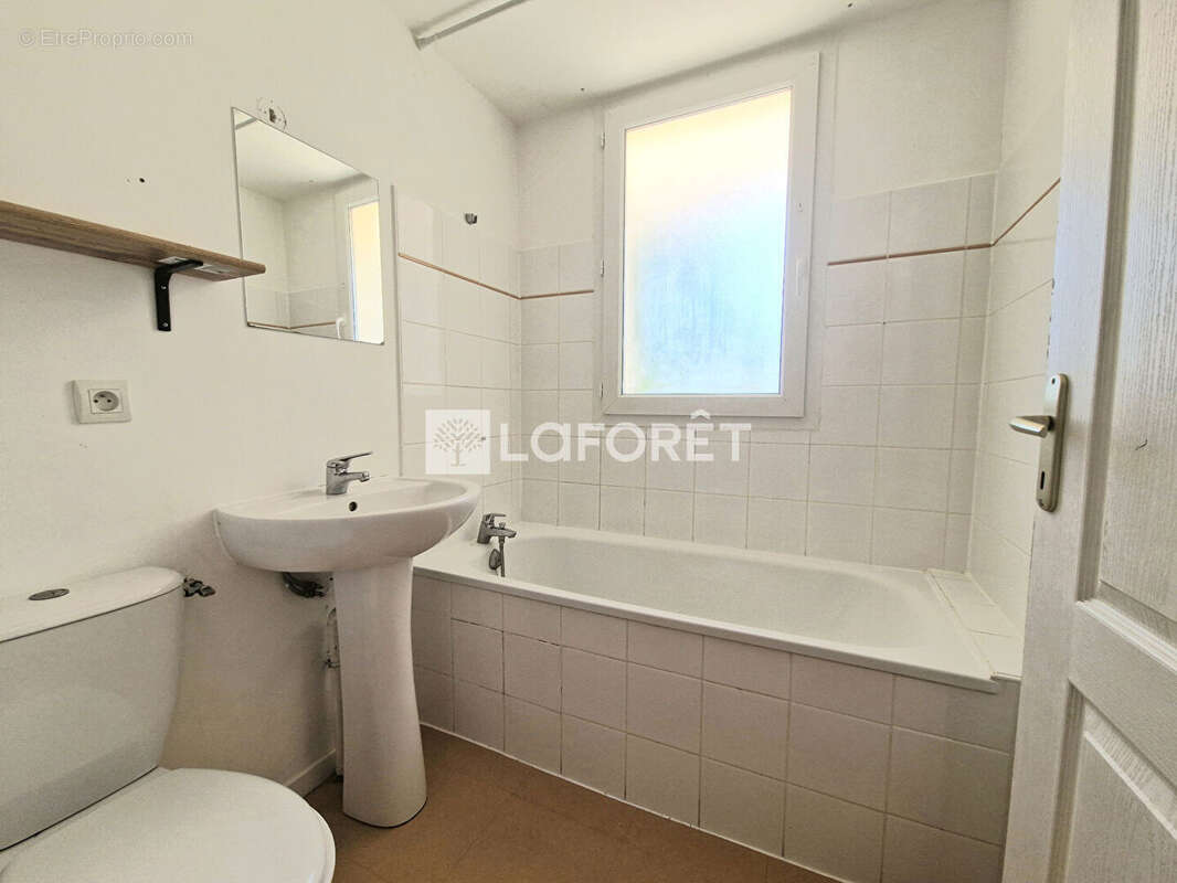 Appartement Condat Sur Vienne 2 pièce(s) 46.69 m2 - photo 9