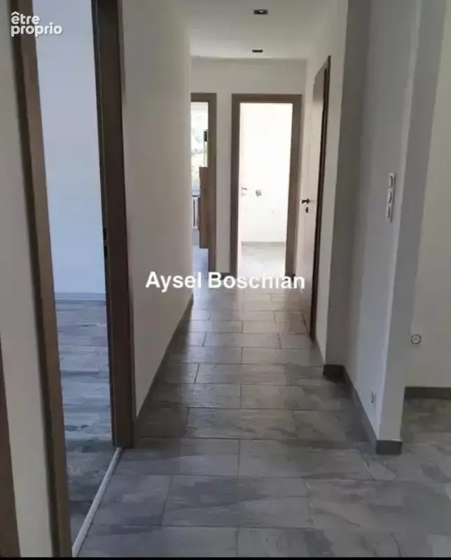Appartement lumineux- 2 chambres- proche gares et frontieres - photo 11
