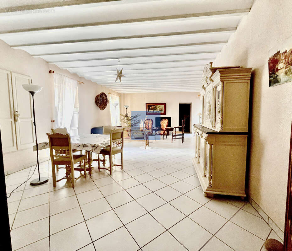 Maison à VAUDELNAY