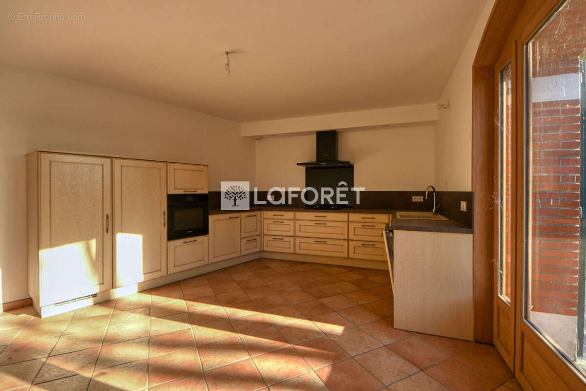 Maison à LISLE-SUR-TARN