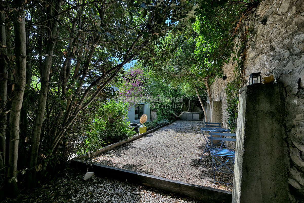 Maison à NIMES