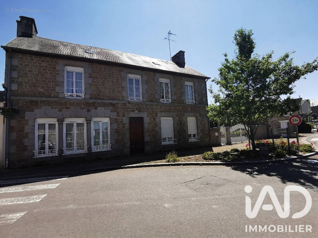 Photo 1 - Maison à LANDEAN