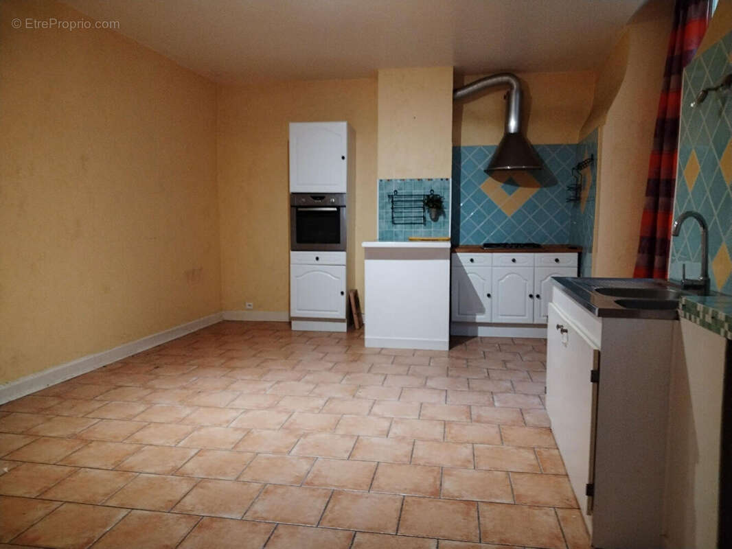 Appartement à SALINS-LES-BAINS