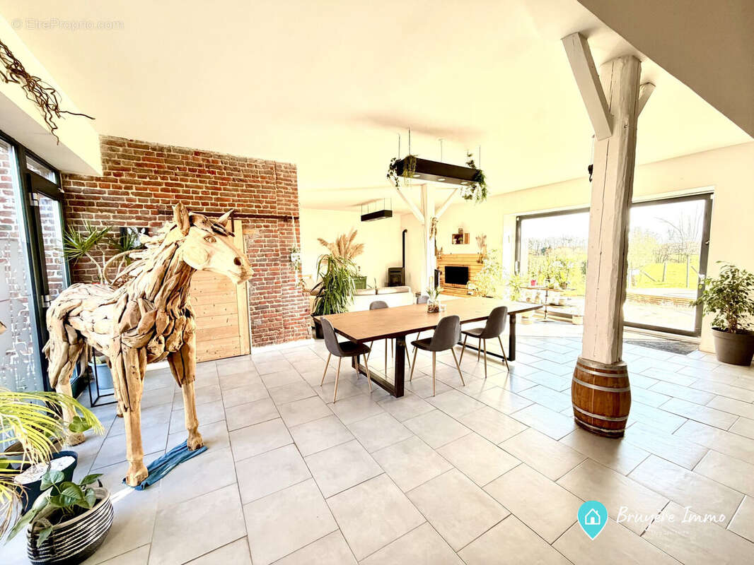 Maison à AMFROIPRET