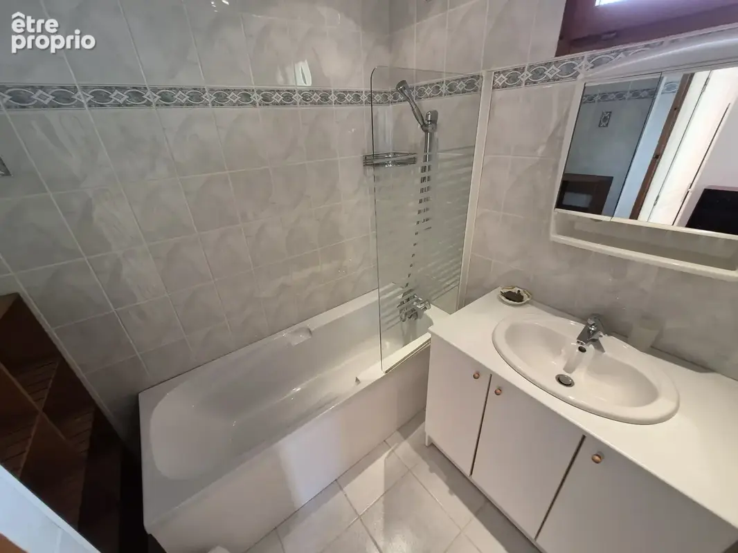 Maison d'architecte de 200 m2 édifiée sur un terrain de 1793 m2 - photo 16