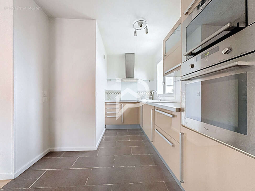 Appartement à CHAMPS-SUR-MARNE