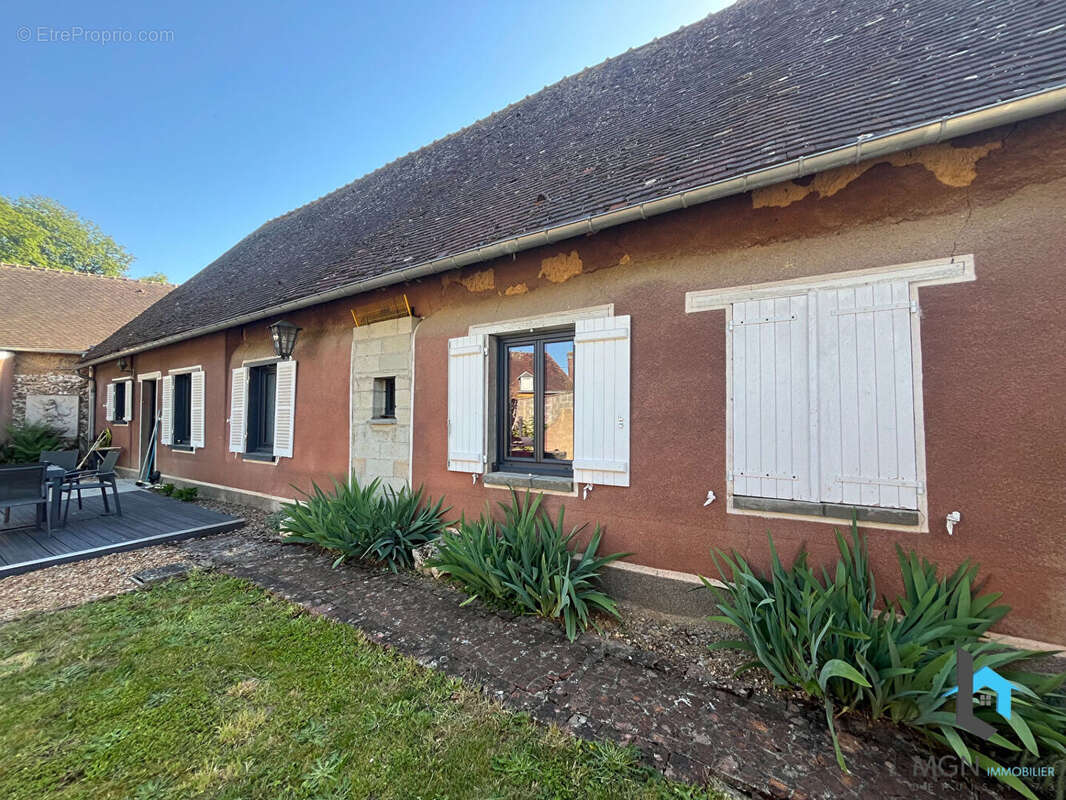 Maison à MESLAY-LE-VIDAME