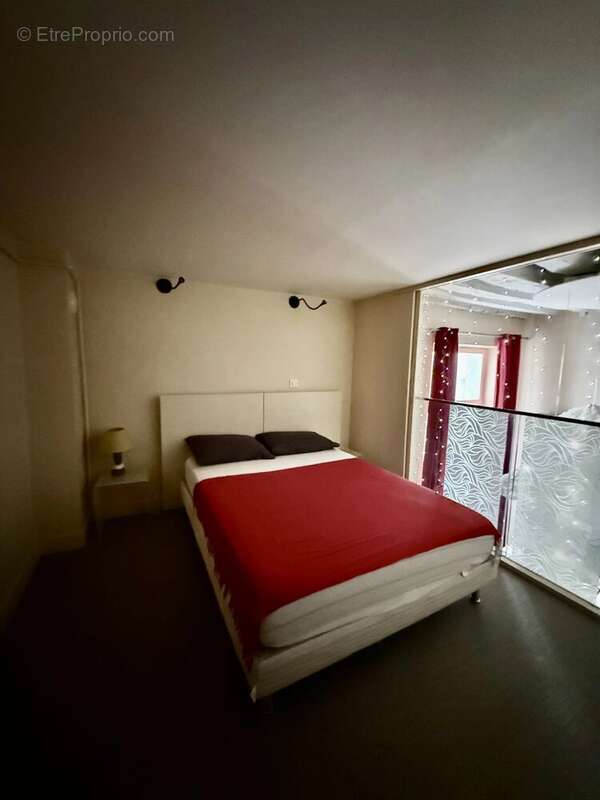 Appartement à PARIS-2E