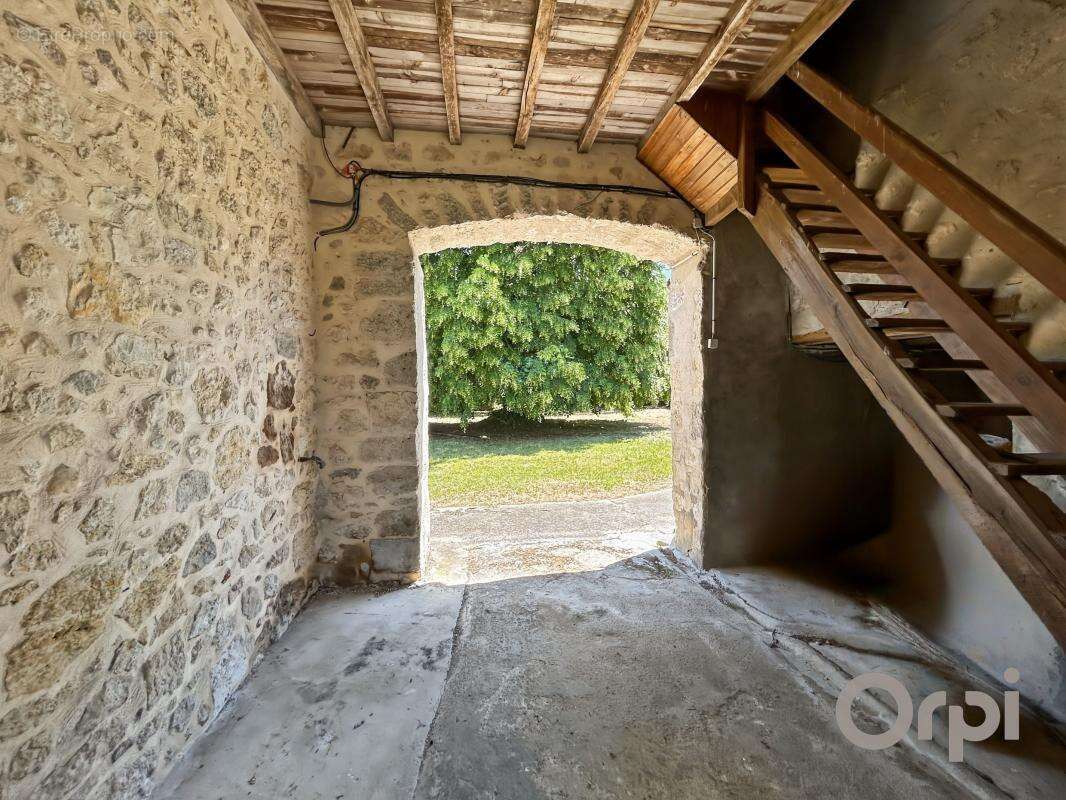 Super bâtisse ancienne XIIIème à restaurer à quelques minutes de Lectoure - photo 3