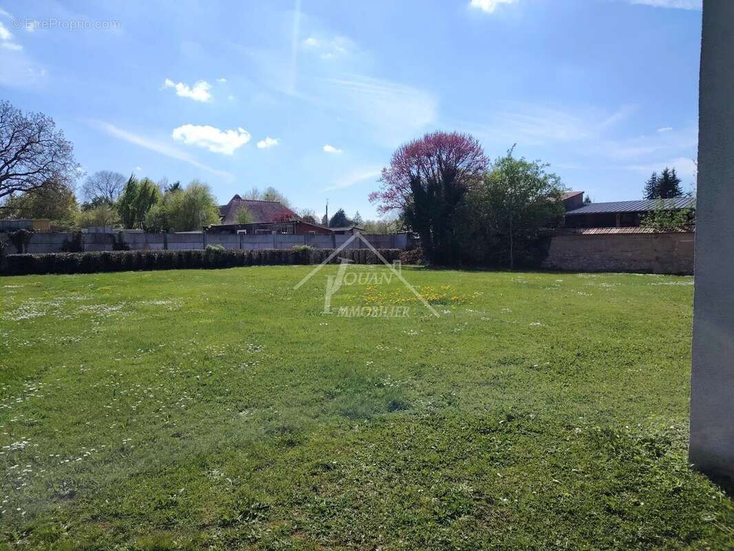 Maison à SALIGNY-SUR-ROUDON